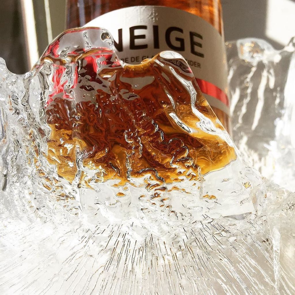 DomaineNeige's tweet photo. #defisaq #neigepremiere #cidredeglace #icecider #mondialcidre #quebec #quebecoriginal #ori… https://t.co/qhXFGmM70J https://t.co/a9qX1fMxTI