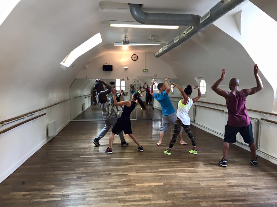 HappyZoneEvent's tweet photo. Répétition Show LED Dancers !
#eventprofs https://t.co/VQ7tkLLdbt