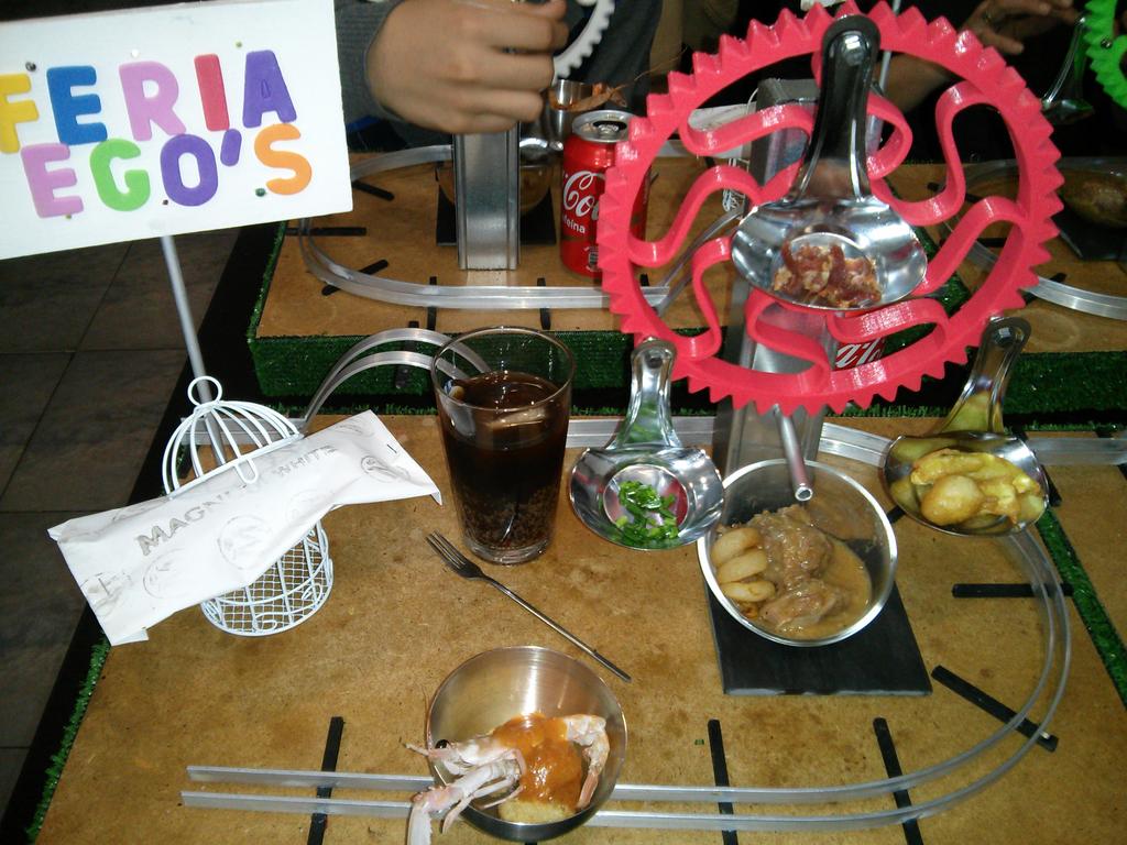 CptAlatriste's tweet photo. Puede pedirse mas por 2,5€??. Ruta tapa Cartagena 2016 https://t.co/t9d13gMC8O