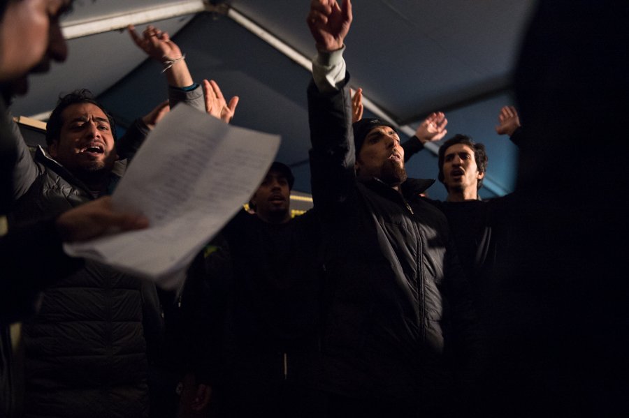 CDecorde's tweet photo. #calais #newjungle #refugies  //Les dessous de la Jungle//
 éditing en cours. ©Constance Decorde @StudioHansLucas https://t.co/mLwjjhM9Om