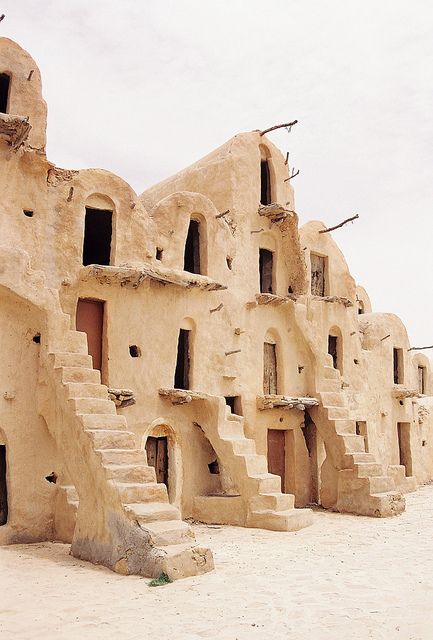 NiceManIsHere's tweet photo. Tataouine, Tunisia #AdventureSpace https://t.co/jhyL8eX2fJ #Money4Travel https://t.co/OnYq90WqPf