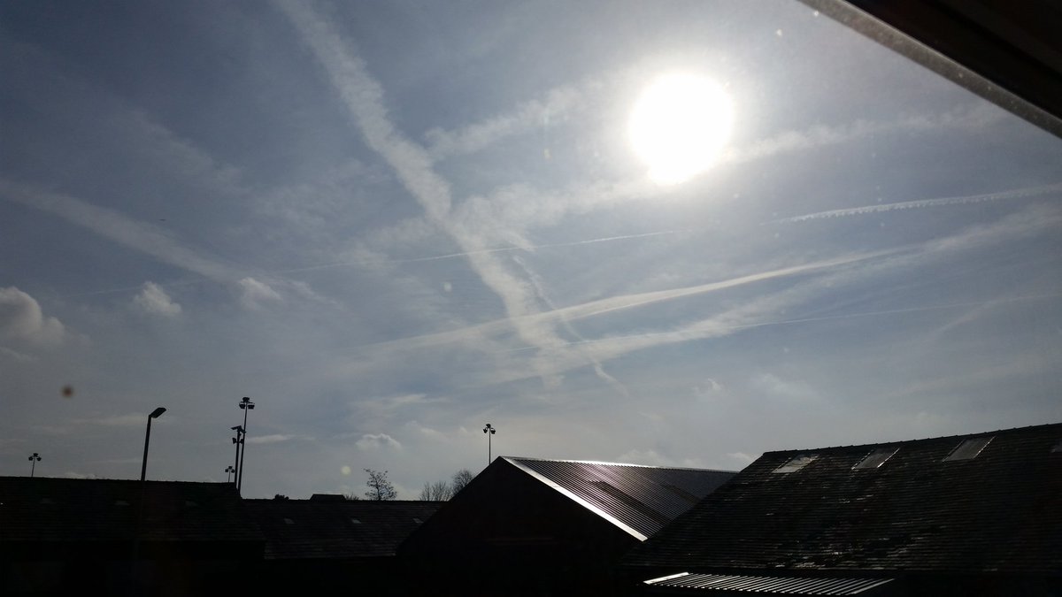 lek_black's tweet photo. RT @ChemtrailedSky: #chemtrails over #Horwich 20-02-16 @martinhume  @iain39 @OpChemtrails @loftyjester @jace3312 https://t.co/Nl3exYDv5Z