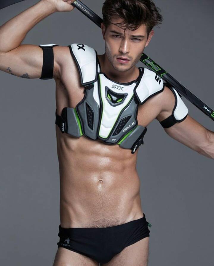 icon_ic's tweet photo. @ChicoLachowsky keeping me parched early in the morning in this @FVMagNYC campaign https://t.co/XJZGz2y8p9