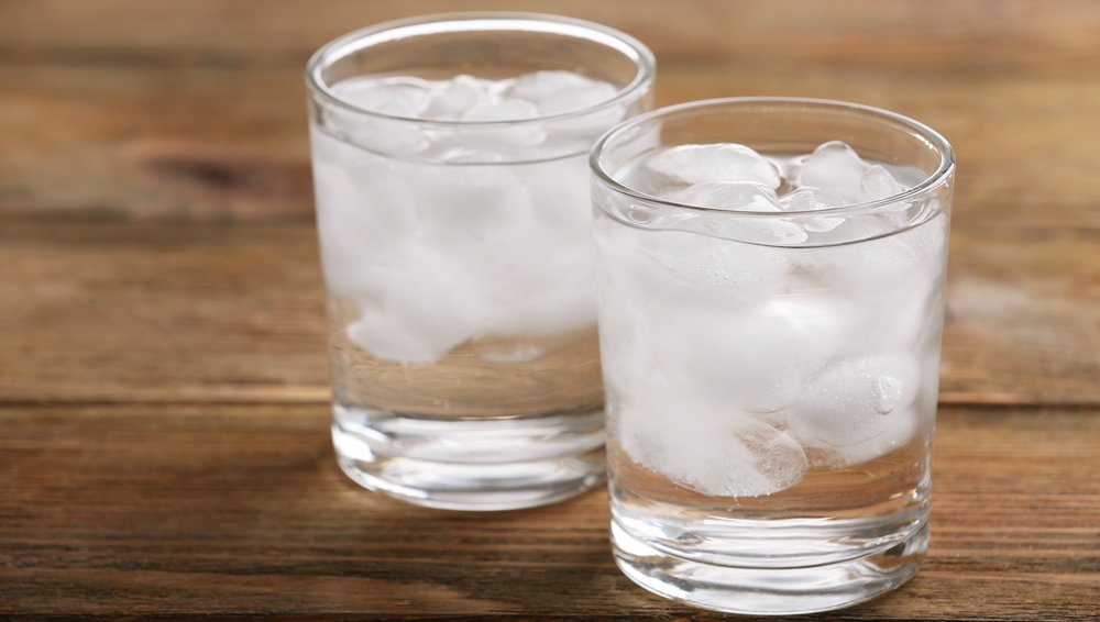 StretchHose's tweet photo. Did you know frozen water is 9% lighter than water, this is why ice cubes float! #waterfact https://t.co/mT3Sz7S90I
