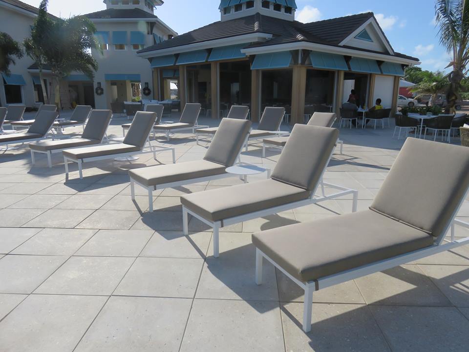 February_Point's tweet image. NEW! The Rusty Anchor Bar &amp;amp; Grill @ #FebruaryPoint #Exuma #Bahamas Is Now Open!  Contact Christine For Villa Rentals