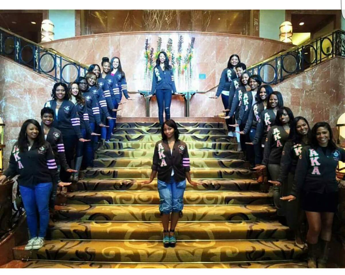 4evahaka's tweet photo. #SweetMuPi #SpelmanCollege #Spelman @nessabcalloway https://t.co/DJZYHeJ1HP