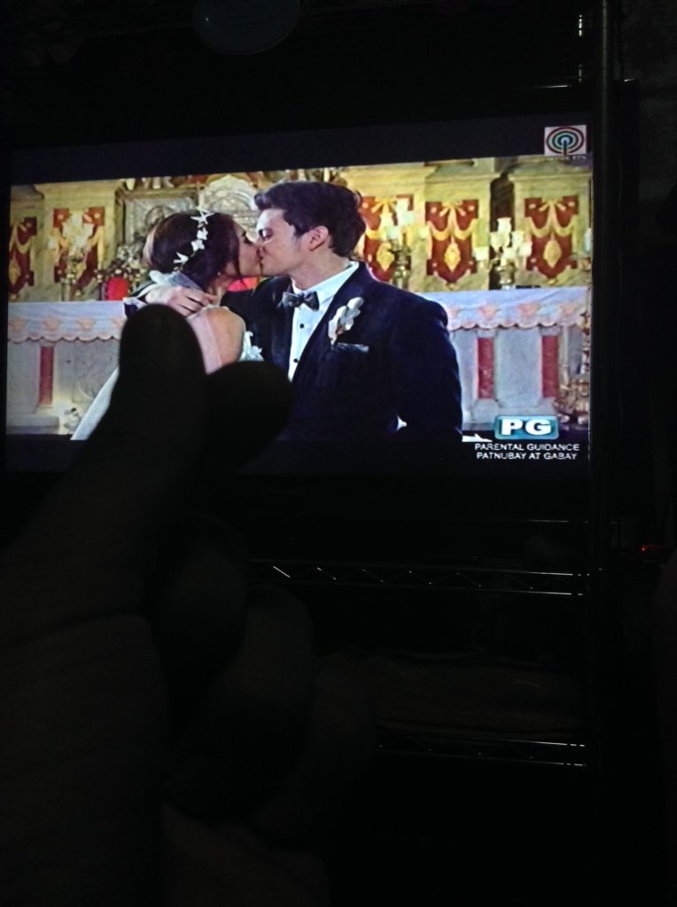 teddyfundal's tweet photo. #OTWOLTheLastFlight #OTWOLista https://t.co/6zmu9PIiCU