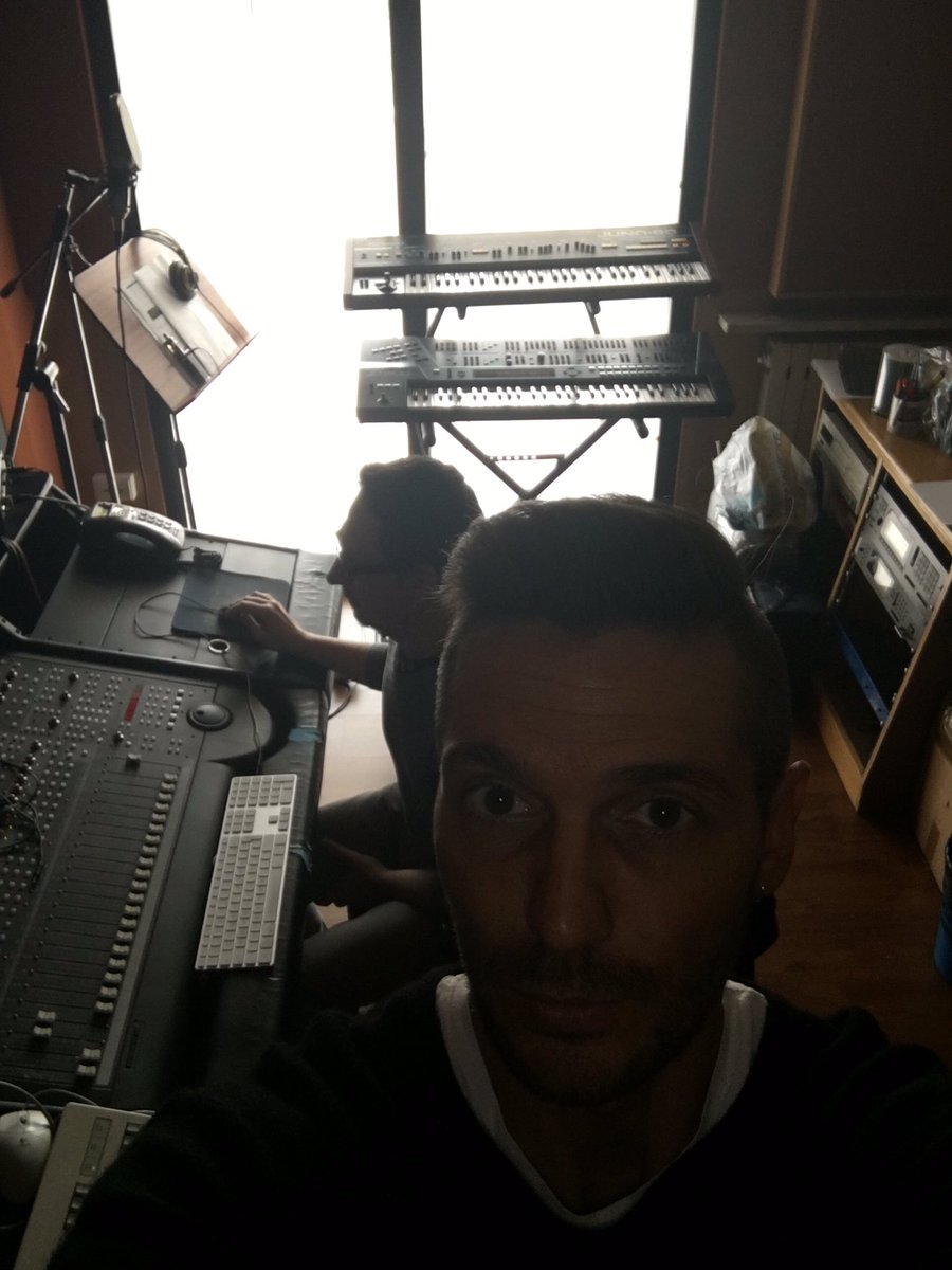 farlan1977's tweet photo. Coming soon new track https://t.co/d2dYGvfZ87