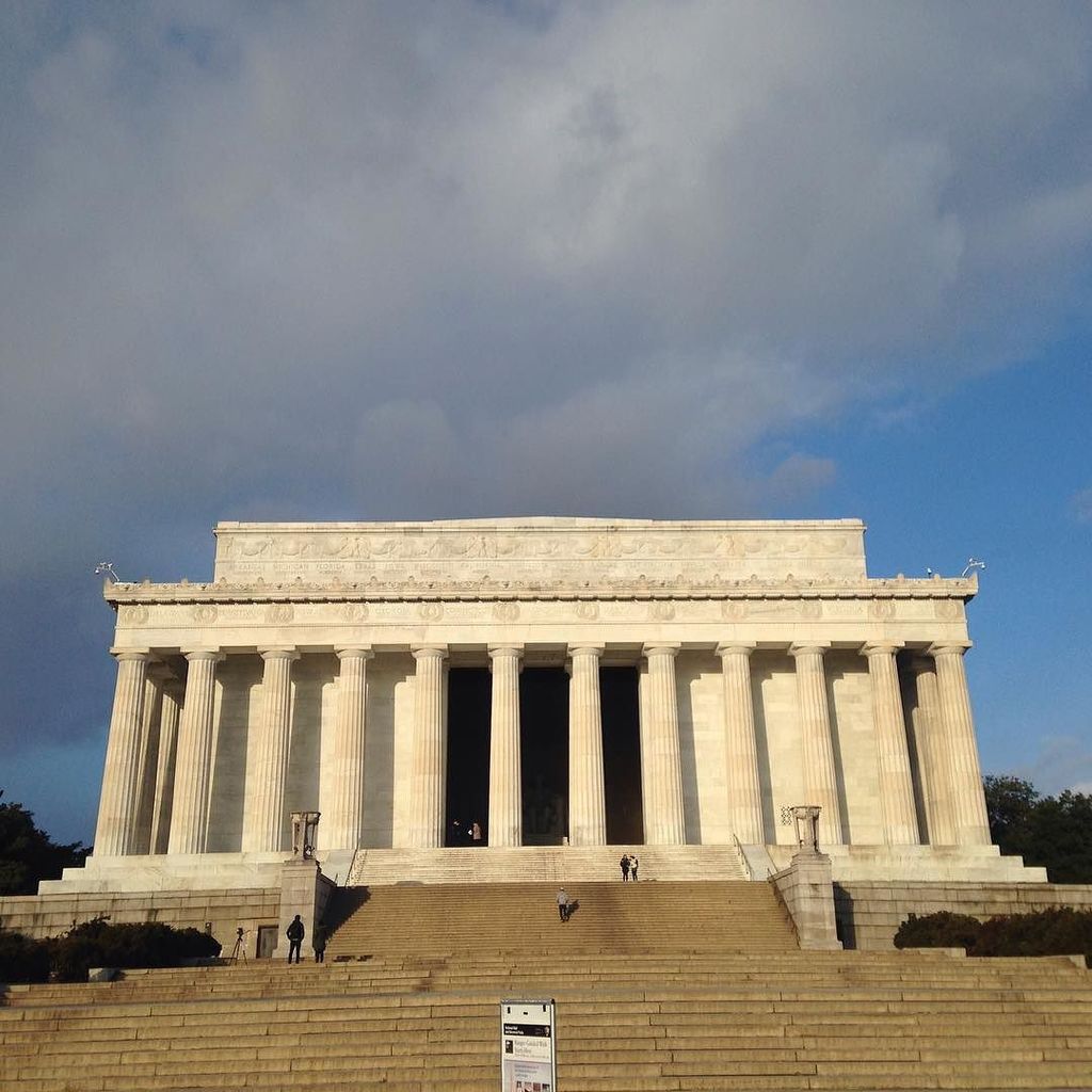 americancyclo's tweet photo. Sometimes you have to stop and enjoy the #monuments on the #bafs2016 #bikedc #commute https://t.co/6ymU3DITJg https://t.co/KdZfWgJseB