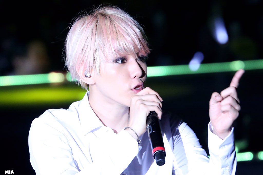 puppy_daddy's tweet photo. #변백현 #BAEKHYUN 150817 HK emoji boy🐯🐯🐯 https://t.co/E2PiSsCaIC