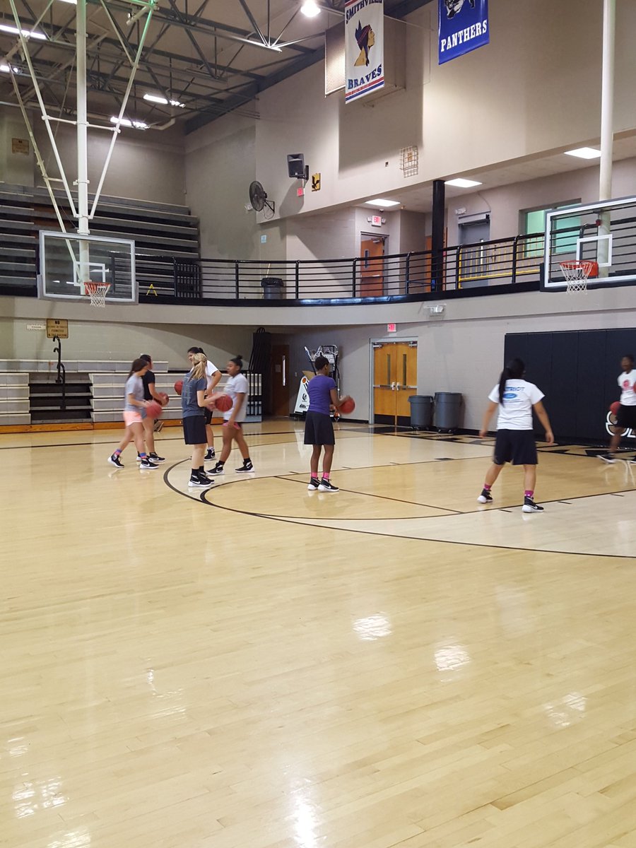 Lemon_Slabaugh's tweet image. Early morning practice, getting ready for Ada #WeRNotScared