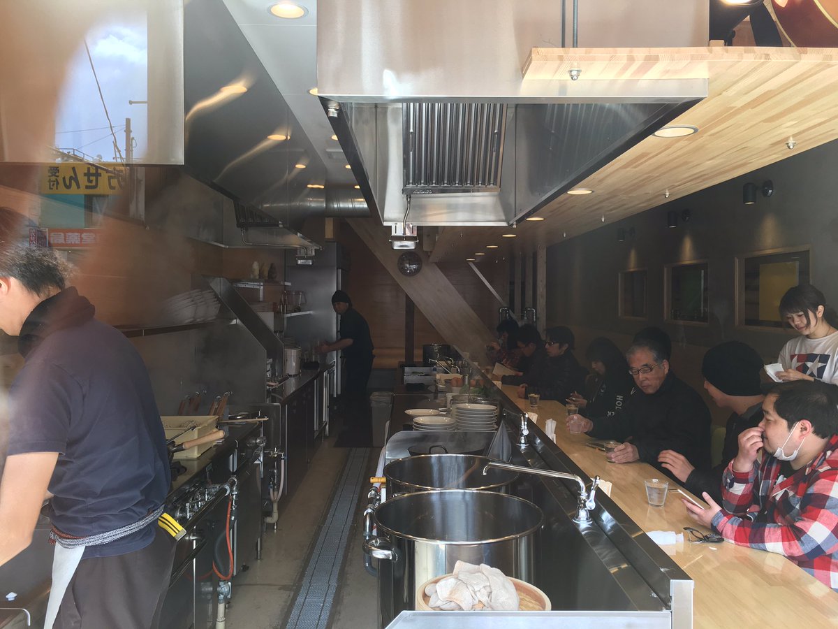 8CH_GO's tweet photo. 大阪で今話題のラーメン店を続々を出店しているUNCHI株式会社が待望の5店舗目「担担麺」その名の通り、担担麺🍜
行くべし！オープン！

#担担麺 #人類みな麺類 #世界一暇なラーメン屋 #8CHANNEL #グルメ #8CHグルメ https://t.co/8JGTADapCX