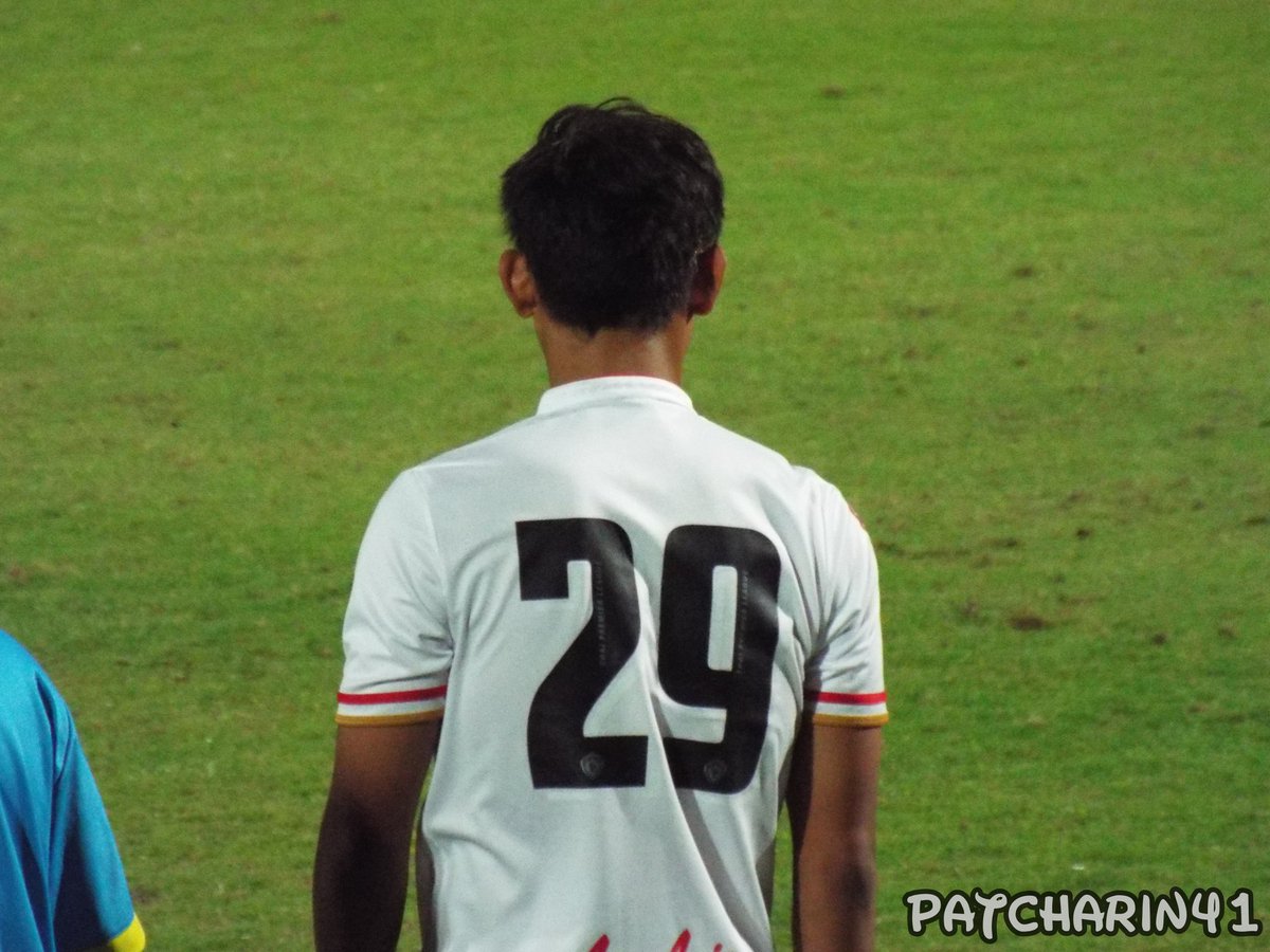PcrbnZ's tweet photo. อยู่กับเราก่อนนะ ✌#ใครไม่รบเจนรบ #CS29 #เจนรบ
#LeoPreseasoncup2016
#12Feb2016 
#PhotobyPatcharin41 https://t.co/VHG2edj3H3