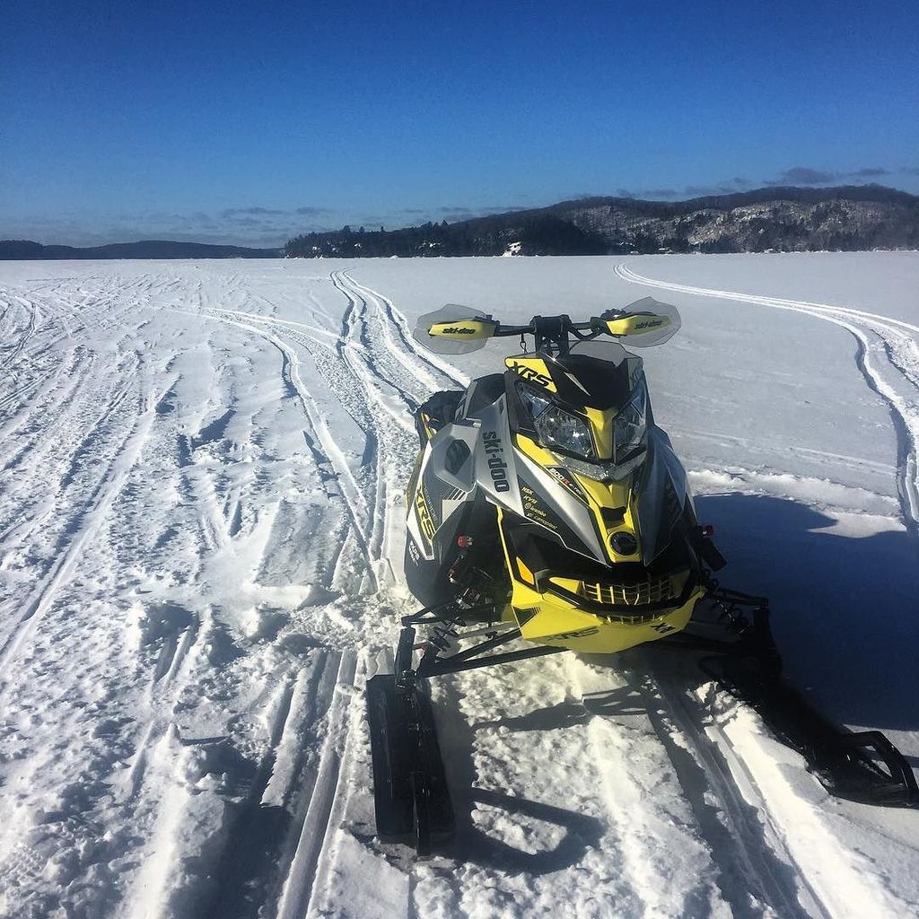 SnowmobileFotos's tweet photo. #Snowmobile Foto: By Instagram tomkeown https://t.co/yZZPPtfVgz Nice day for a ride #skidoo #xrs #800etec #snowmob… https://t.co/ANTDTq1nNn