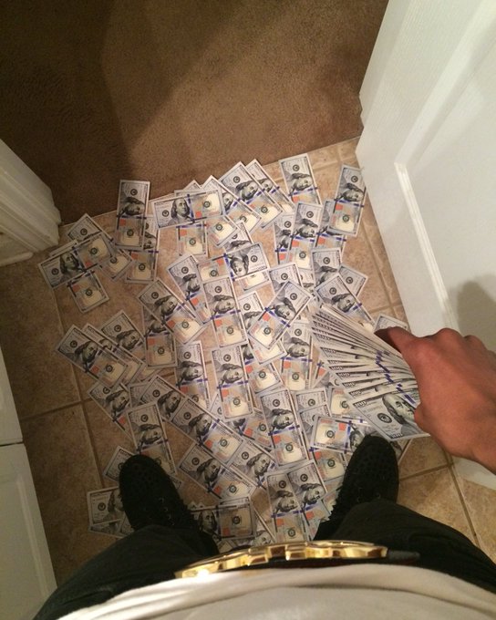 New Music Coming Soon 💰💦 https://t.co/iADKoj0pu7<a href="/tag/longlivebankroll"class="tags"><span>#longlivebankroll</span></a>