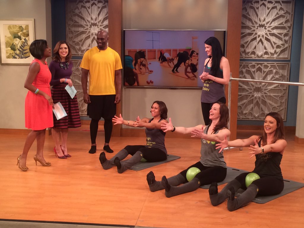 greatdaywash's tweet image. Rocky McIntosh &amp;amp; @DaileyMethodDC are showing us great barre techniques to help keep your body aligned @tdmloudoun