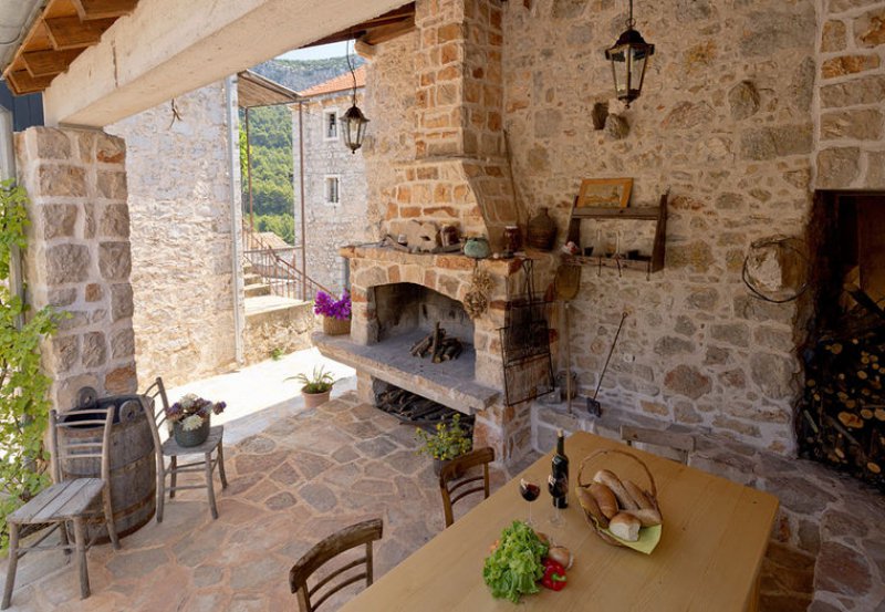 Adria24's tweet photo. A stone house in the middle of the nature..simply Island Hvar! #Croatia #summer2016 #holiday https://t.co/8R0rhDMNws https://t.co/6qokoGOhLQ