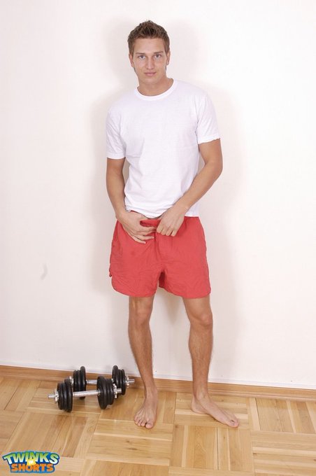 I bet those clothes don't stay on long.... find out at https://t.co/cuEjgwLvJz #twinks #gay #gayporn
