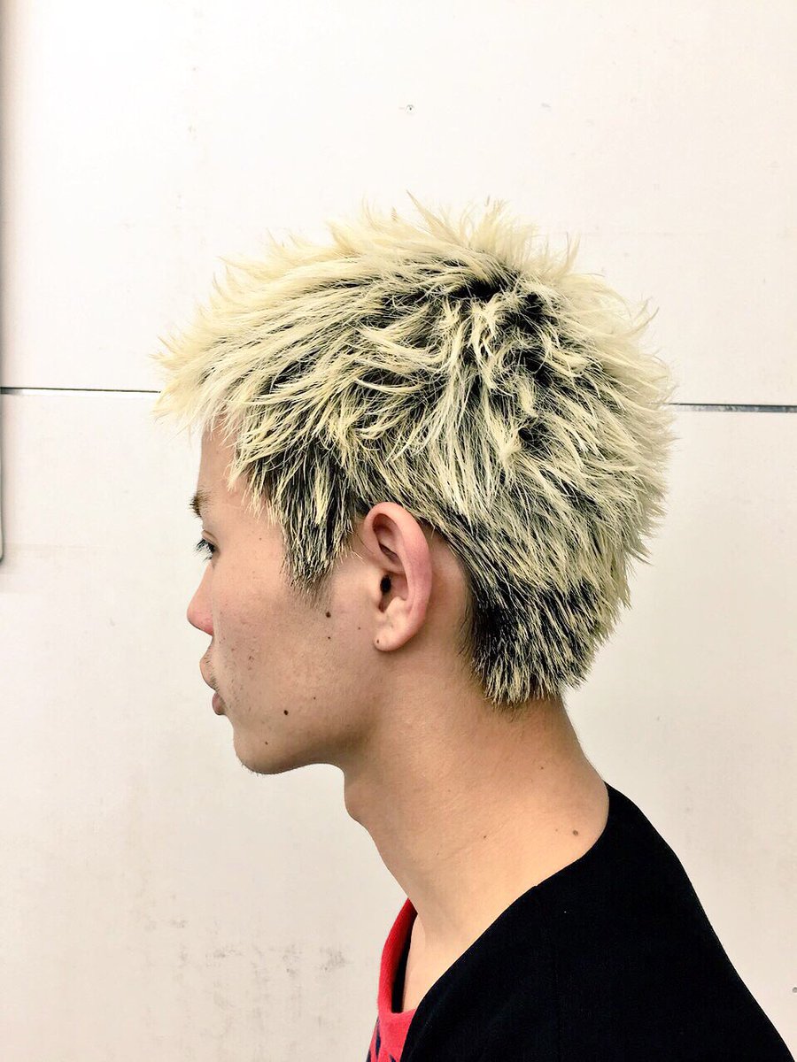 Lipps 吉祥寺annex 日高勝哉 V Twitter 今日のヘアスタイル ハードブラストとグロスムーブを混ぜてツヤブラストに ベリーショートでもこんだけ遊べます 先輩の我妻さんにスタイリングしてもらいました 鬼ちゃんブラストオススメです Lipps 鬼ちゃん