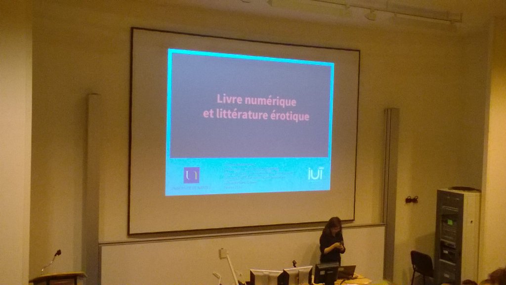 eliselclerc's tweet photo. Justine explique le #livrenumerique et la #litteratureerotique #aep @infocomlaroche @Danseetdense https://t.co/T1g6UXOwY3