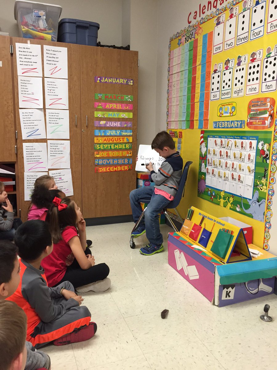 cpeshoward's tweet photo. Student-led calendar. @TISDCPES @garzajennifer17 #cpesloveslearning https://t.co/SMOo8PmH7U