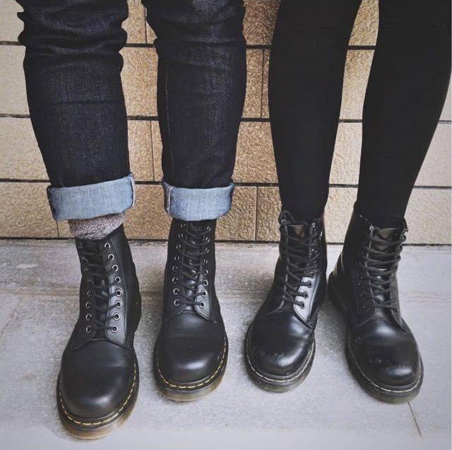 Kamer doorgaan haat Dr. Martens on Twitter: "Those who Doc together, rock together. The Nappa  Leather 1460 boot &amp; the original 1460 boot. Shared by coool_hunter.  https://t.co/41REFEMXbP" / Twitter