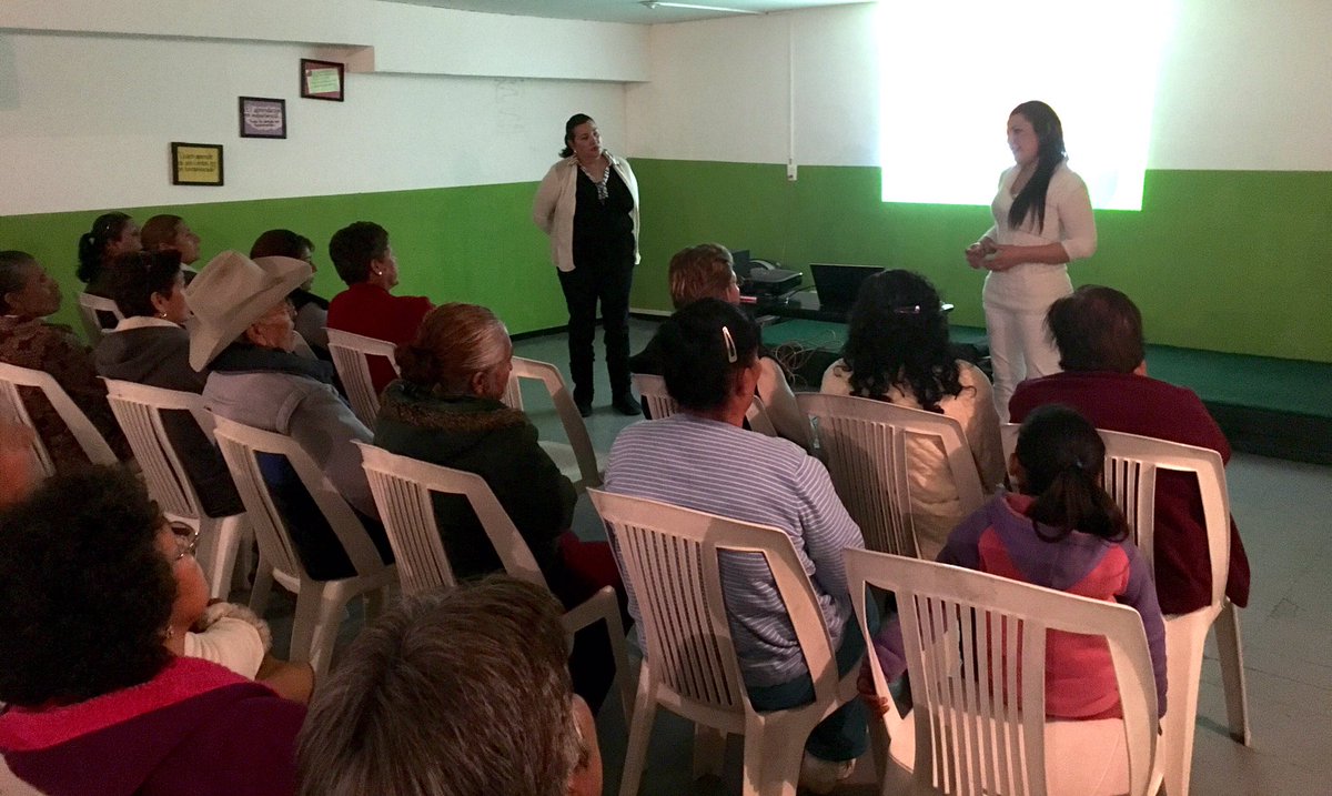 InfoAliGamboa's tweet photo. Plática de nutrición para adultos mayores en la oficina de atención de la Dip. @AlyGamboa https://t.co/TMKFdDwWyk