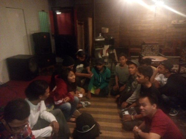 StandUpIndo_SDA's tweet photo. Evaluasi setelah #OpenMicSDA https://t.co/T0ybtLJqTE