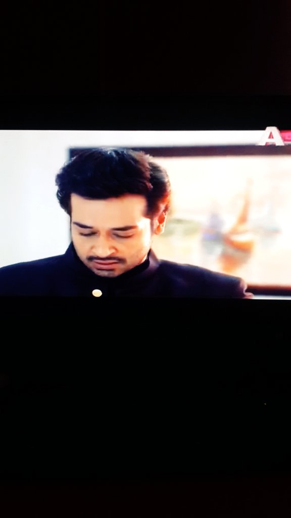 bashariann's tweet photo. @faysalquraishi  #TurkishFansWatchingToFaysal #bheegipalkein ..❤❤❤❤❤ https://t.co/XMsprD5U0N