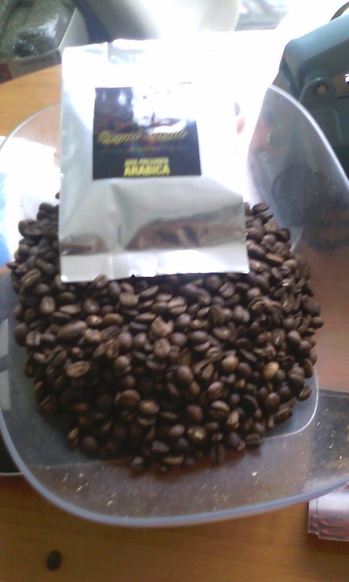 RoyalBeanCoffe's tweet photo. Kami tunggu orderan nya kaka :) baik masih grindbean ada loh gunung tilu arabica cek fav to harga. https://t.co/g2ZYGlYRVO