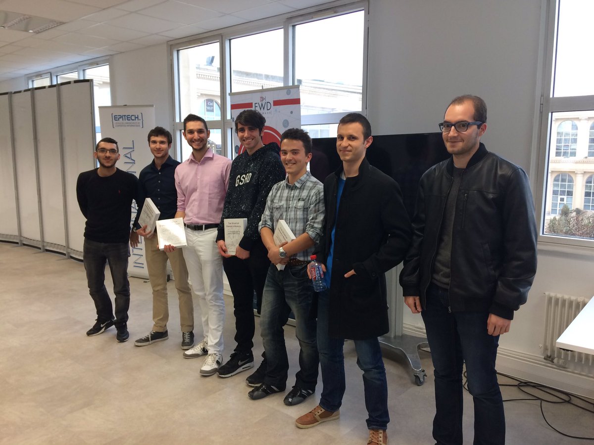 ysisbox's tweet photo. #EpitechForward @EpitechMontpel Après des délibérations animées, le jury récompense @HaylpApp ! Bravo https://t.co/IdEziMk9Bn