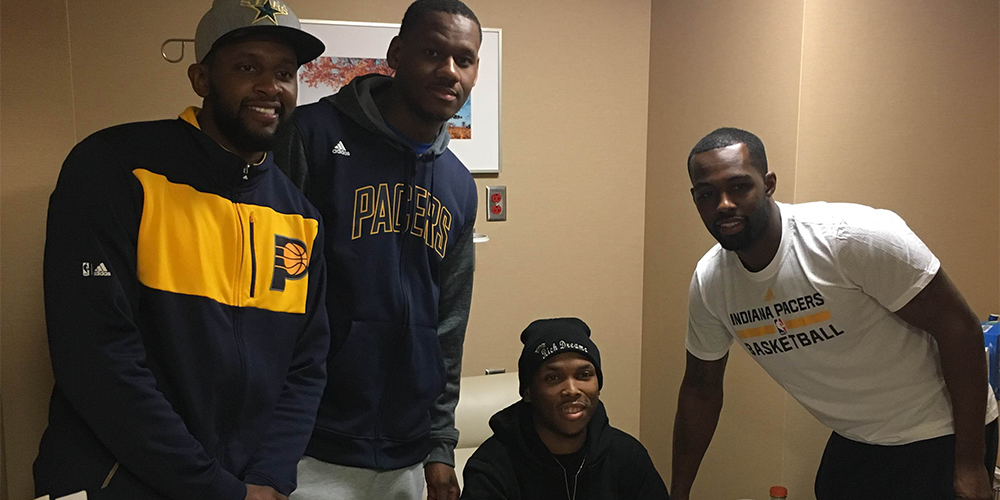 Pacers's tweet photo. Smiles abound as Stuckey, @chefVOYardee &amp; @masfresco visited @IU_Health Simon Cancer Center: https://t.co/RAzzbgNFdl https://t.co/QBwVH2TJvE