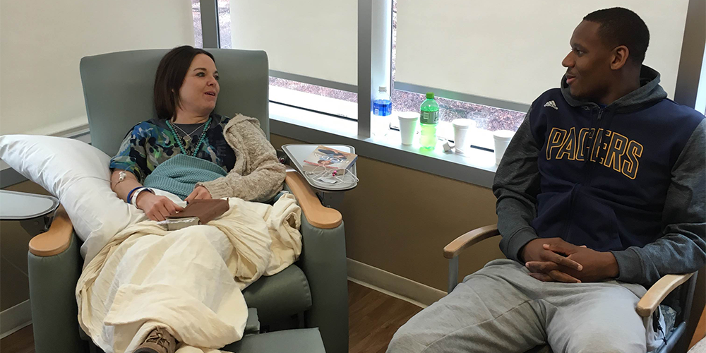 Pacers's tweet photo. Smiles abound as Stuckey, @chefVOYardee &amp; @masfresco visited @IU_Health Simon Cancer Center: https://t.co/RAzzbgNFdl https://t.co/QBwVH2TJvE