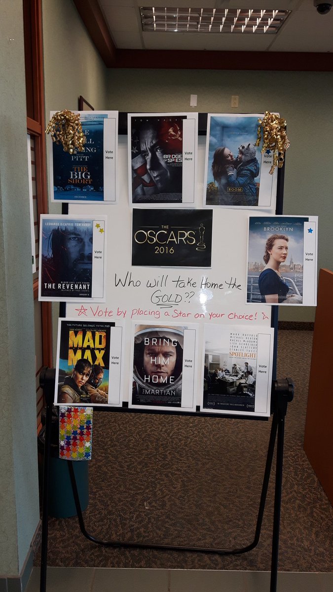 ECamlop's tweet photo. Red Carpet ready to Celebrate #Oscar2016  #TDFRIDAY #HTTW1FORUM @BrianGervais_TD @HeatherWagnerTD @elliss5 https://t.co/16srdx5gzQ
