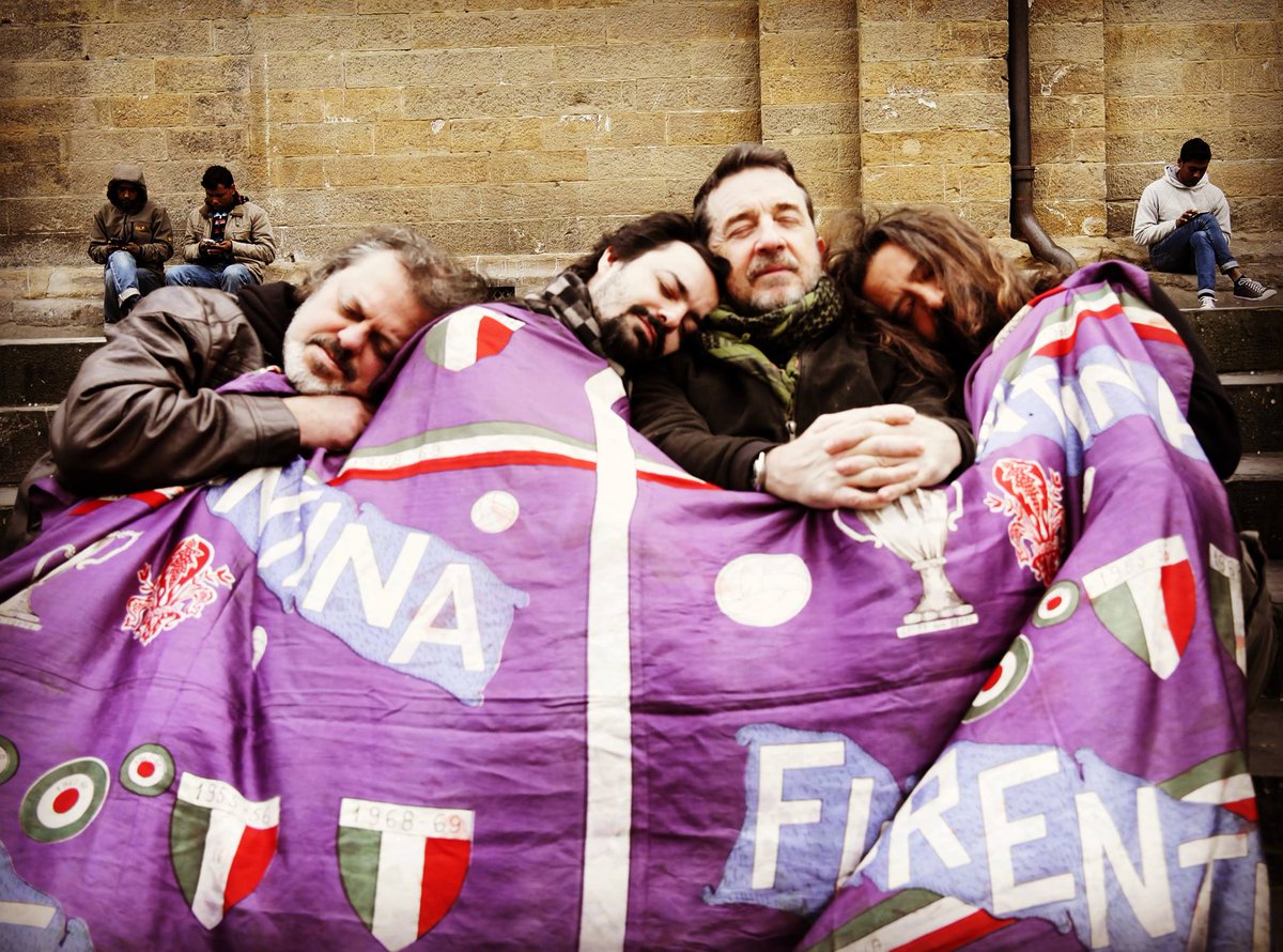 bennyferrara's tweet photo. #VIOLAPOP, #sellerabonounsipigliaanoi: 25 maggio 2016 OBIHALL. segnatelo
https://t.co/Q3Yft9VifR https://t.co/m6BLklRrzV