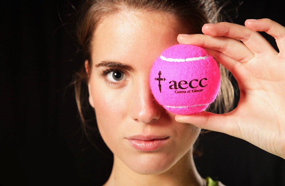 Presentamos la #BOLASOLIDARIA una campaña para obtener fondos en colaboración con @aecc_es on.fb.me/1oEDNYM