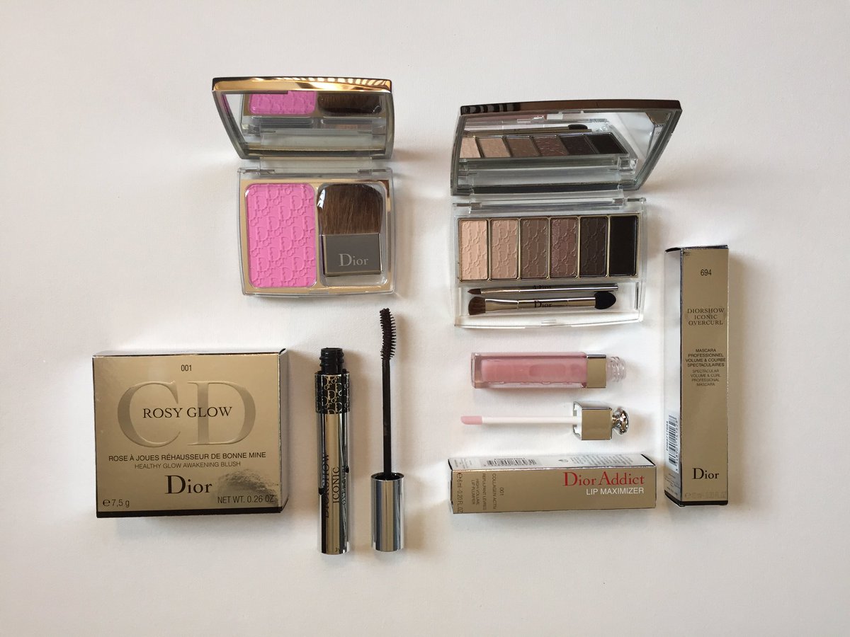 davelackie's tweet photo. We've got another Dior Pro Makeup Set!! RT &amp; follow @davelackie &amp; @CitylineCA for a chance to win! #citylinebeauty https://t.co/TpG0dsSArF