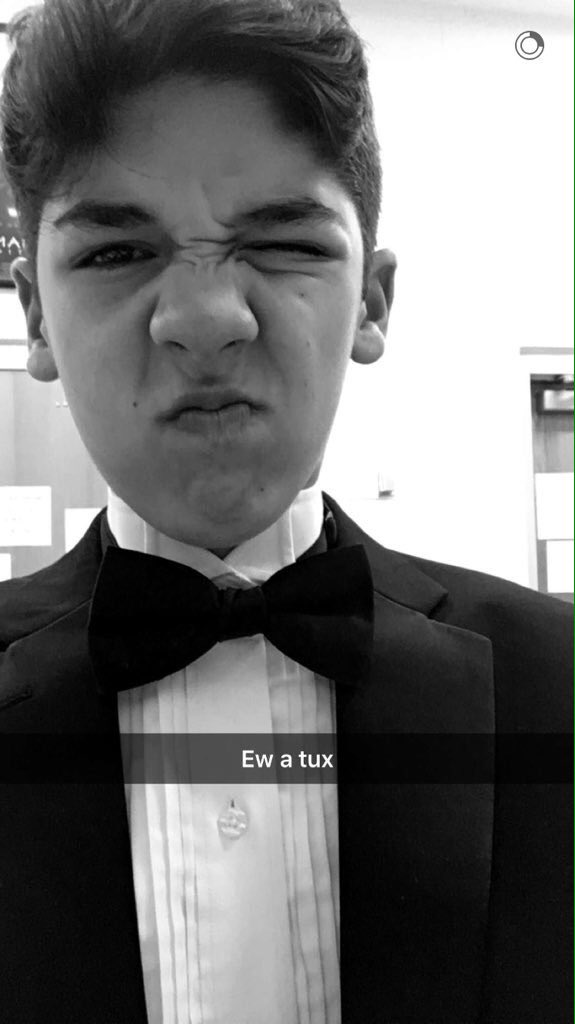 brendaa________'s tweet photo. Throw back. Bae stay slayin 😍❤️🔥 @itsMarioSelman https://t.co/CSefbmLUX6