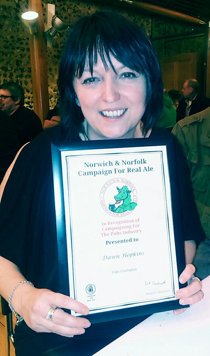 HDawnee's tweet photo. So I got this tonight - 'Pub Champion ' award from @NorwichCAMRA #wellchuffed - watch out @ThePubChampion! https://t.co/tI0KE3SGk5