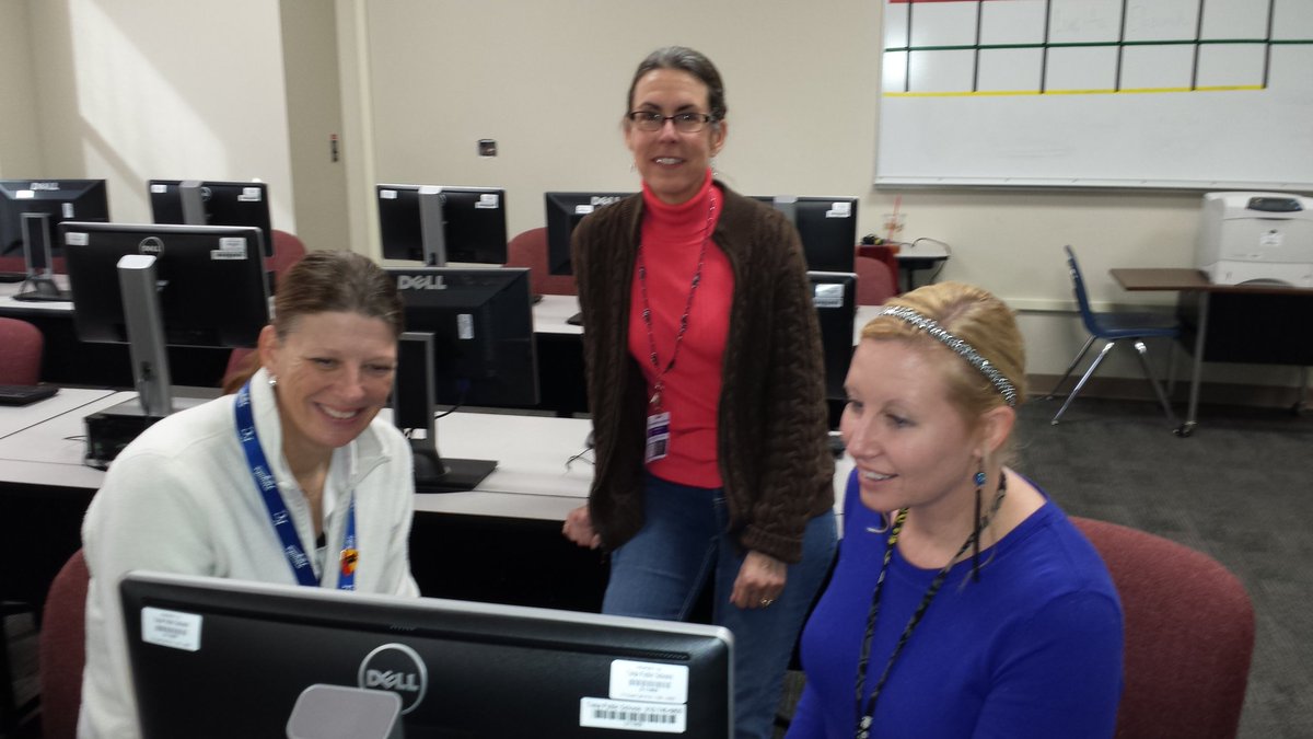 TheSalCann's tweet photo. Thanks @FatCatArtist for the @GoogleForEdu Classroom PD! @nodine_cassie @amber_smith16 #SuccessTPS @TPSProLearning https://t.co/PubwDzx34v