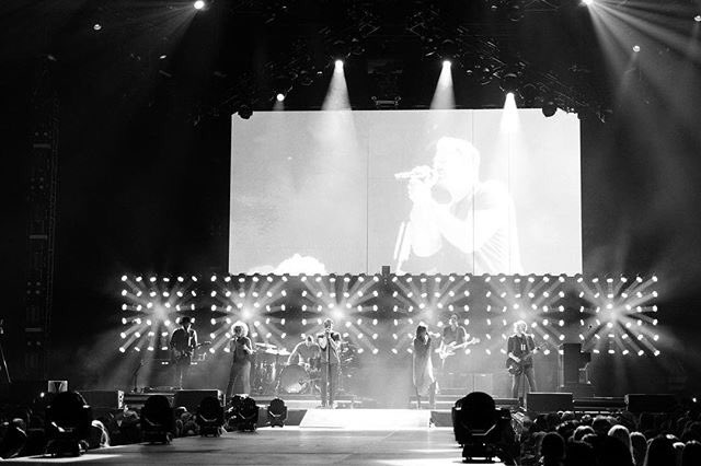 littlebigtown's tweet photo. Montreal, thanks for an incredible night. #KillTheLightsTour 

📷 @bfluke https://t.co/JVeITFMGZ0