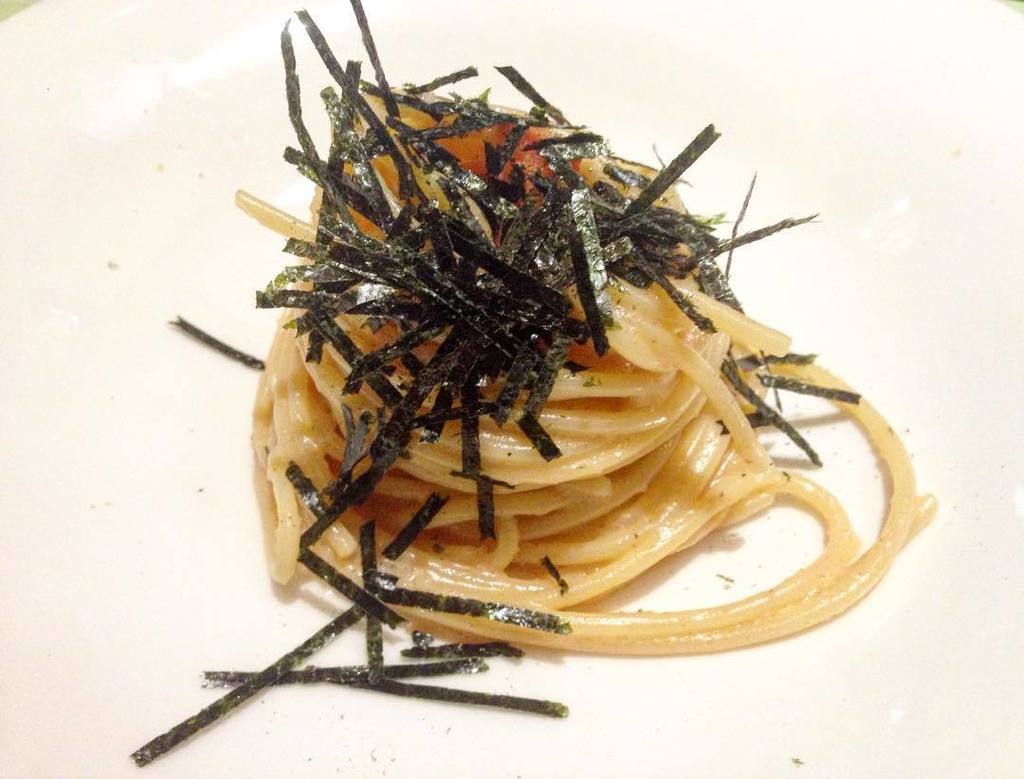 RoccaCamilla's tweet photo. Spaghettino mentaiko e alga kizaminori da @pastabmilano #pastab https://t.co/SQAc95nRCc https://t.co/GcP12JQreN
