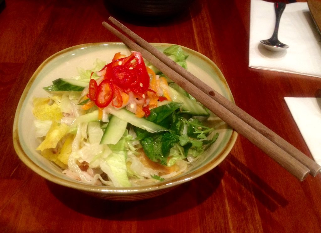 PhenomenalGlobe's tweet photo. Vietnamese food with friends at #Kimmade, doesn't get much better than that😊 #Vietnamesefoodisdelicious https://t.co/Qk4NdJzU8t