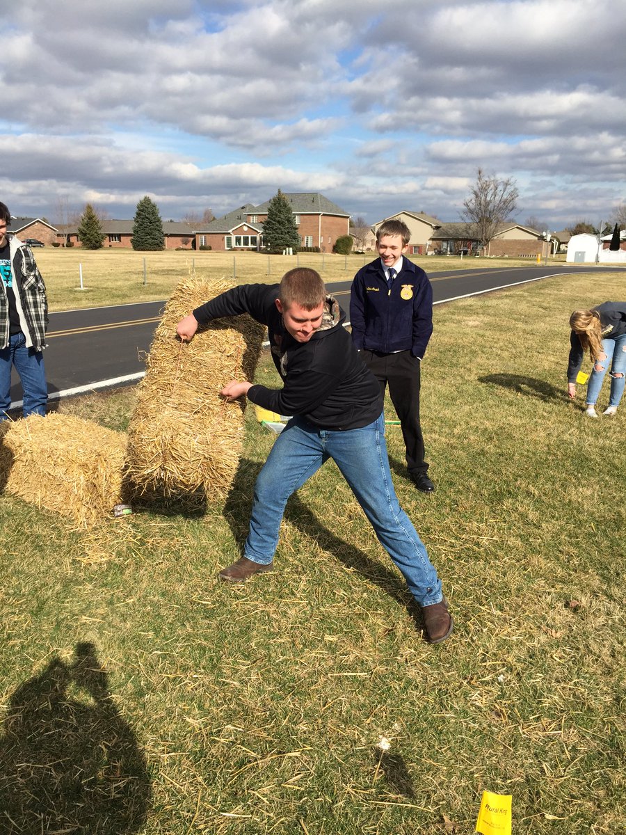 GreensburgFFA's tweet photo. Two words: Barnyard Rodeo @GCHSPirates   #ffaweek2016 https://t.co/wRFLbRAE2H
