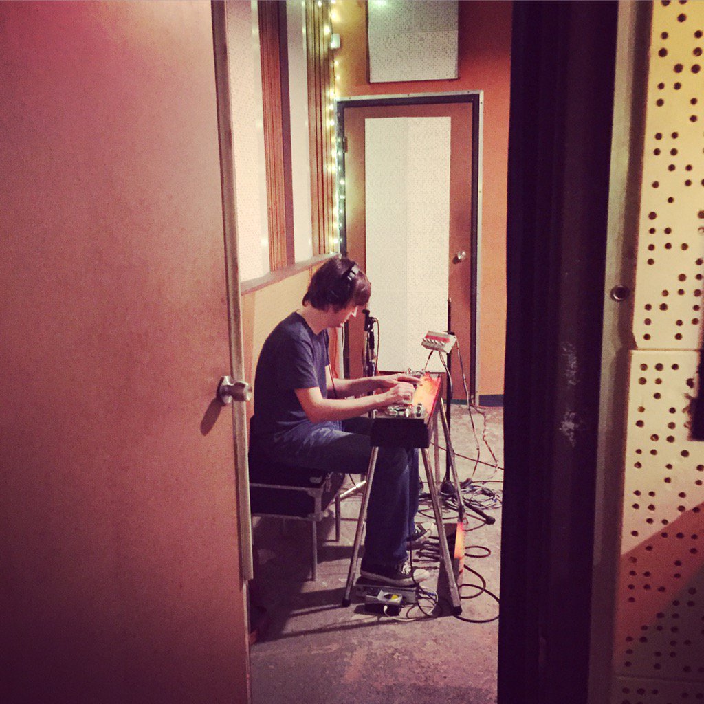 Amy_Blaschke's tweet photo. Working on #breakingtheblues today @stationhouserec w/ @WhelanMusic. #acrossthesky #amyblaschke #newrecord https://t.co/wtfwv4Ixzw