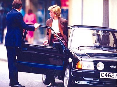 Kev South All Of The Ford Rs Turbo Series 1 Were White Only One Was Finished In Black Built Especially For Lady Diana T Co Kiudtewelq Kev South All Of The Ford Rs Turbo Series 1 Were White Only One Was Finished In Black Built Especially For Lady Diana T Co Kiudtewelq