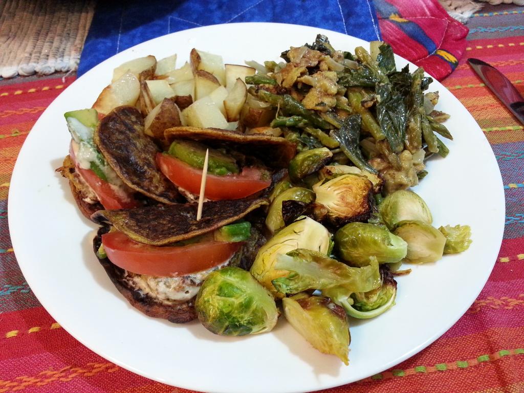 dgsquare2's tweet photo. @CrozzaTweet tie', tutto rigorosamente vegan e gluten free. #nocardi https://t.co/fyrbjqFC23