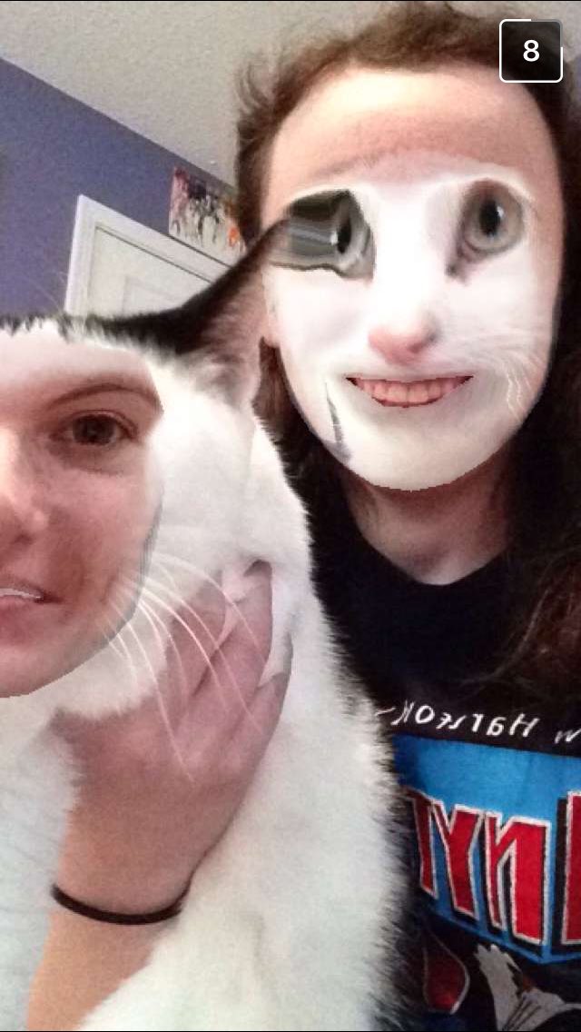 jujulynnxo's tweet photo. Snapchat face swapping at its finest https://t.co/1ZiOmrB3vE