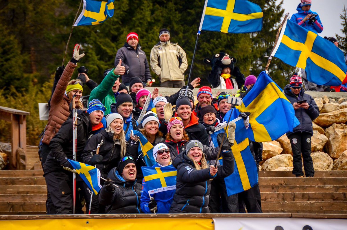 EmmaRibom's tweet photo. Vilken fantastisk dag! Och vilken fantastisk hejjarklack vi har!😃🇸🇪💙💛 #teamsweden https://t.co/KkAagCgIEf