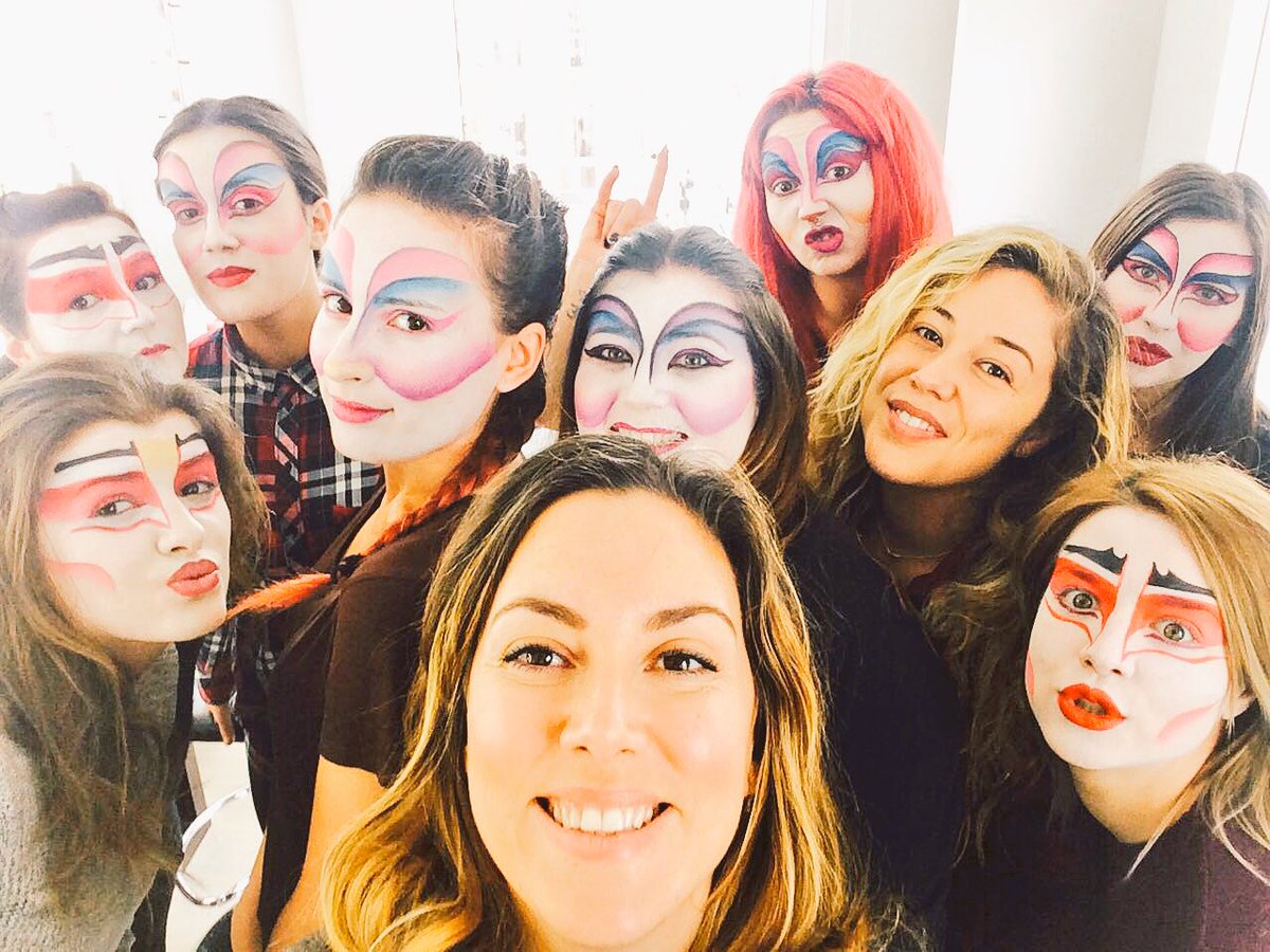 arteness // make-up tweet media